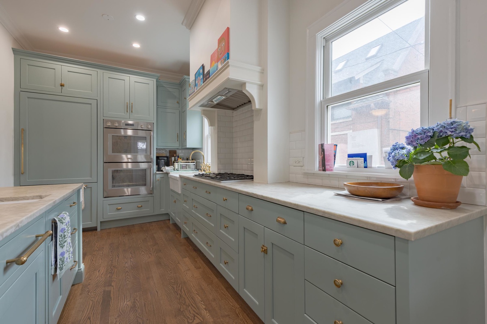 1220 E 57th Street, Chicago, IL 60637