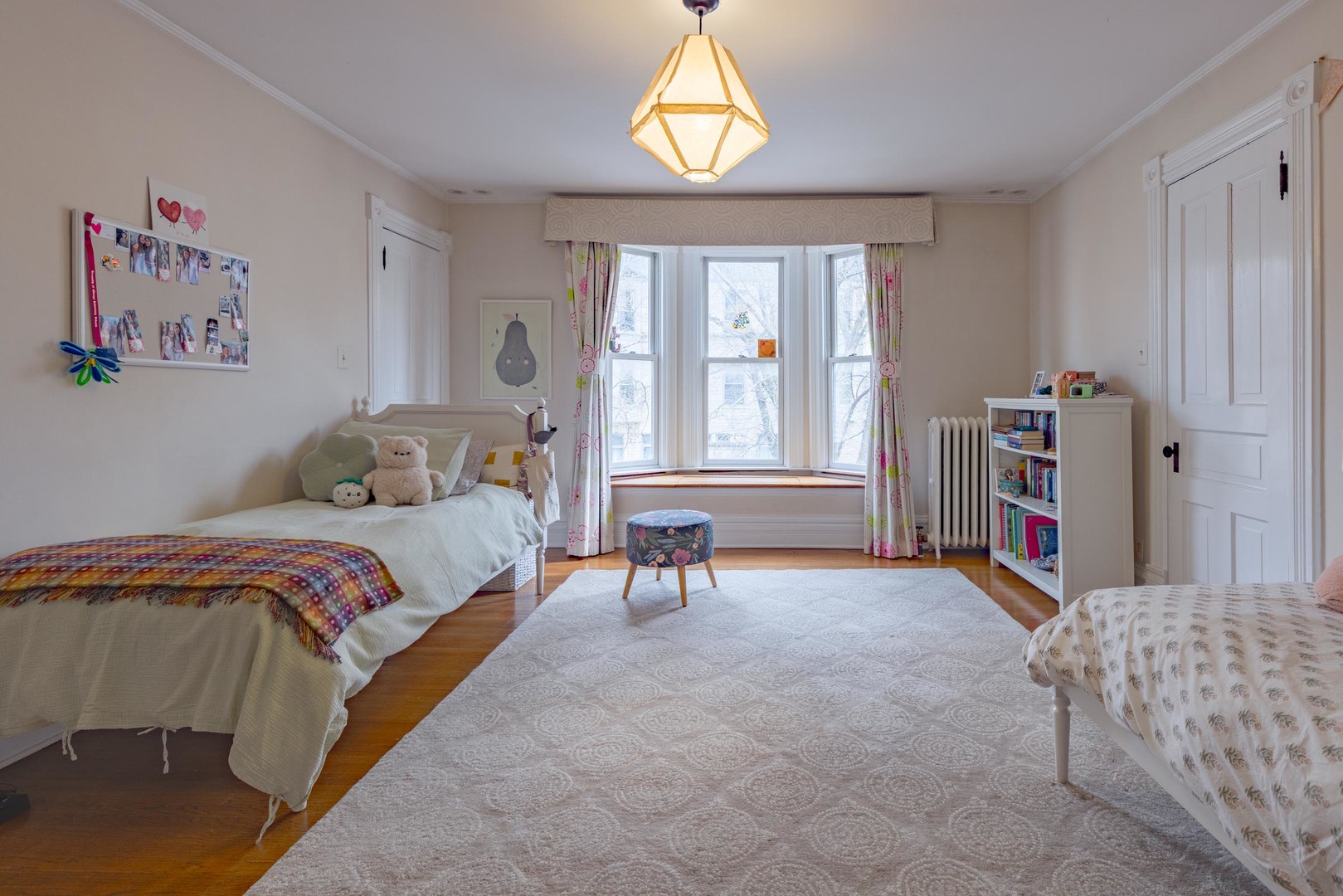 1220 E 57th Street, Chicago, IL 60637