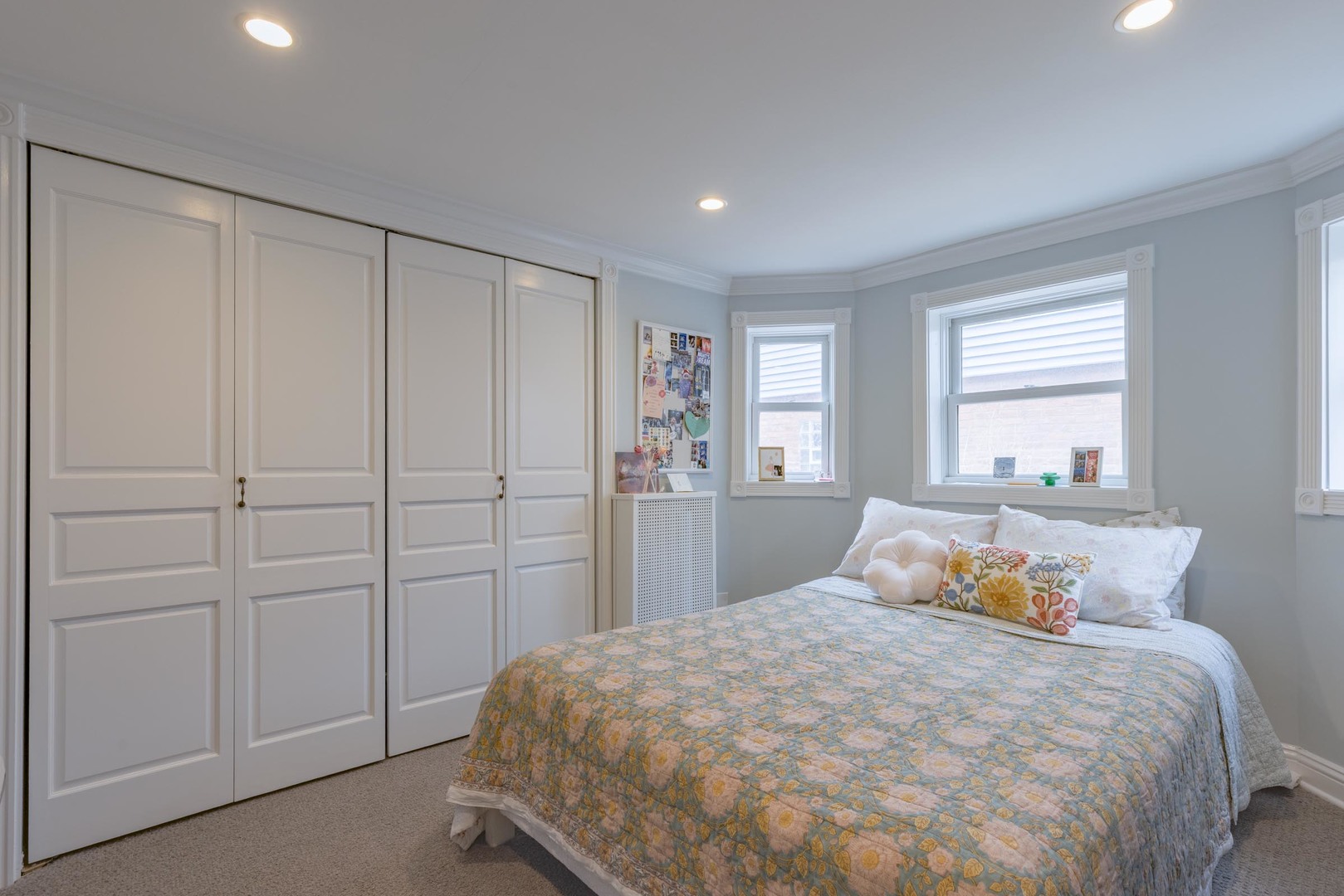 1220 E 57th Street, Chicago, IL 60637