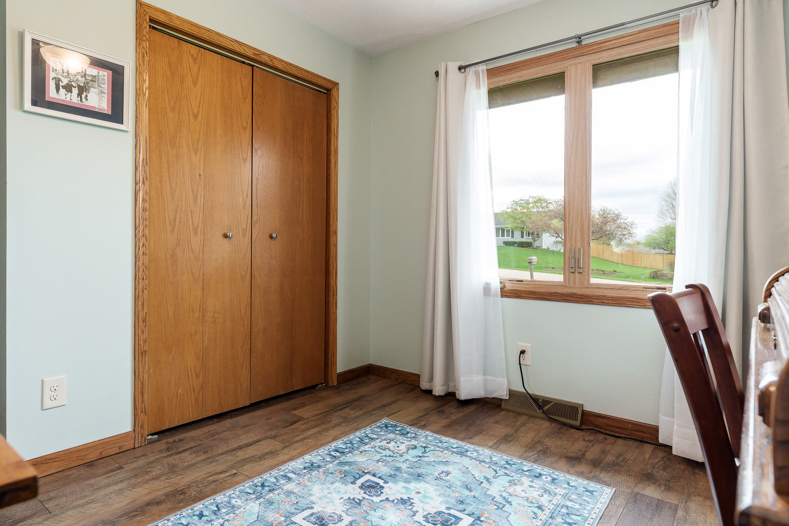 6658 Nestlewood Drive, Roscoe, IL 61073