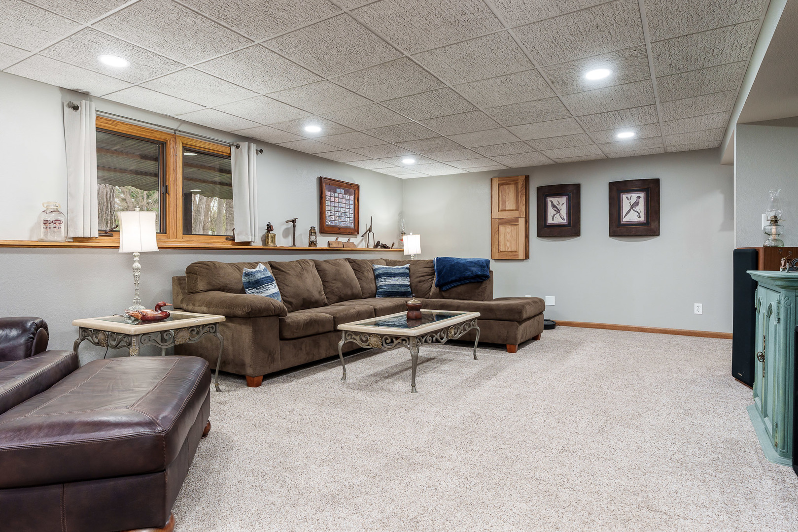 6658 Nestlewood Drive, Roscoe, IL 61073