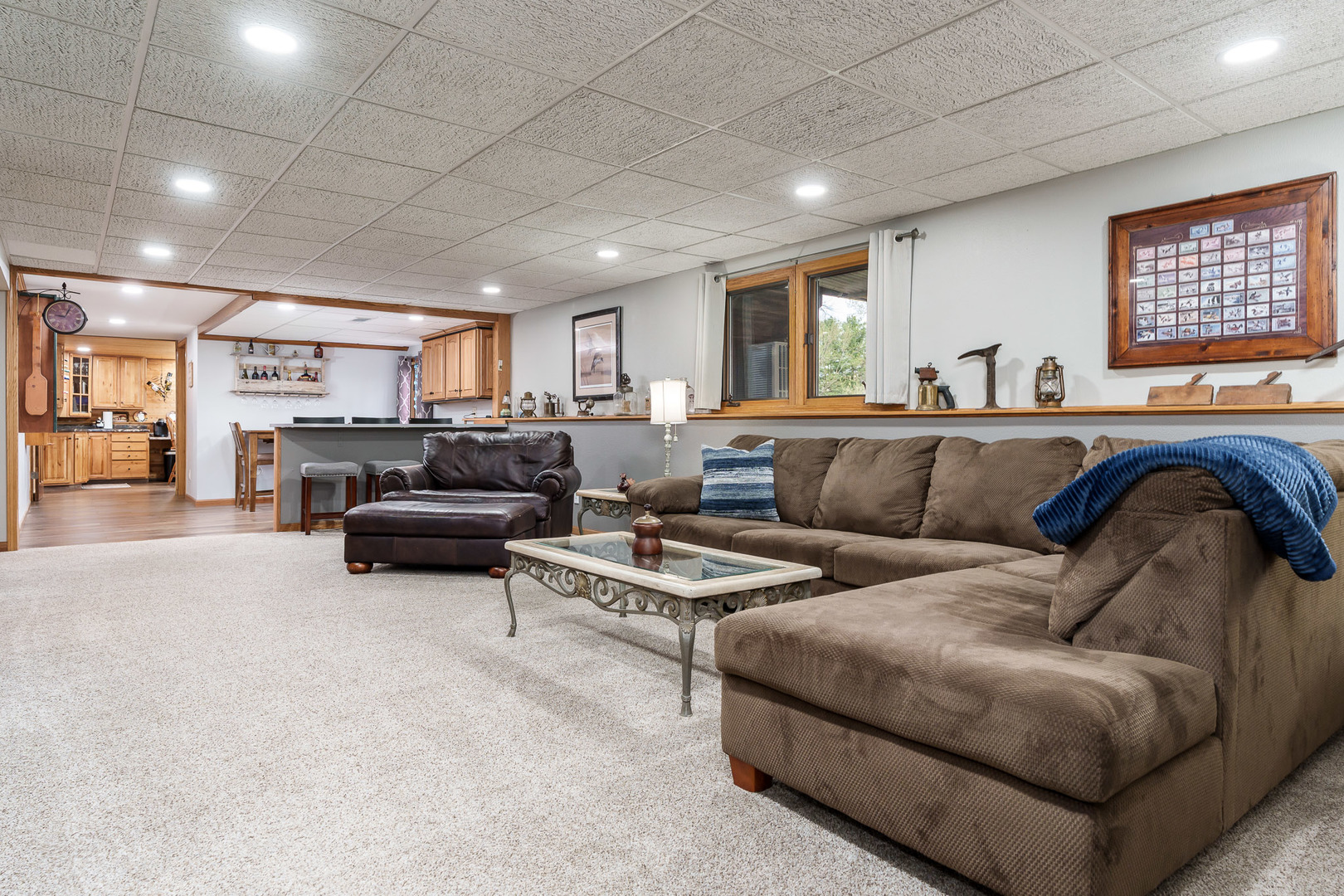 6658 Nestlewood Drive, Roscoe, IL 61073