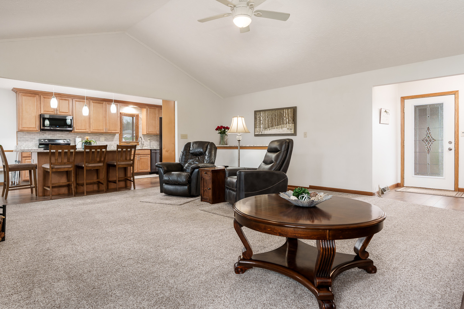 6658 Nestlewood Drive, Roscoe, IL 61073