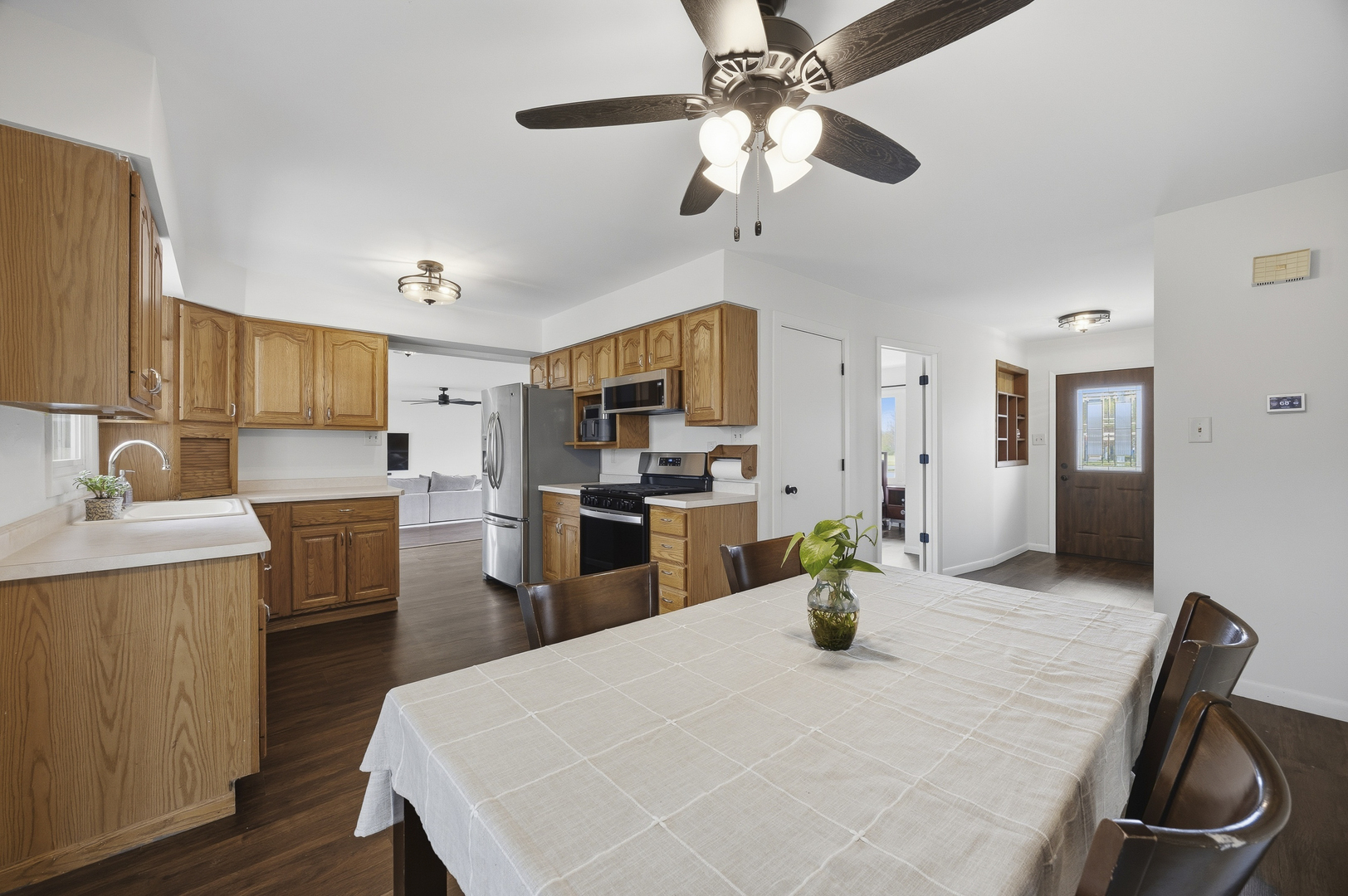 1818 Brickville Road, Sycamore, IL 60178