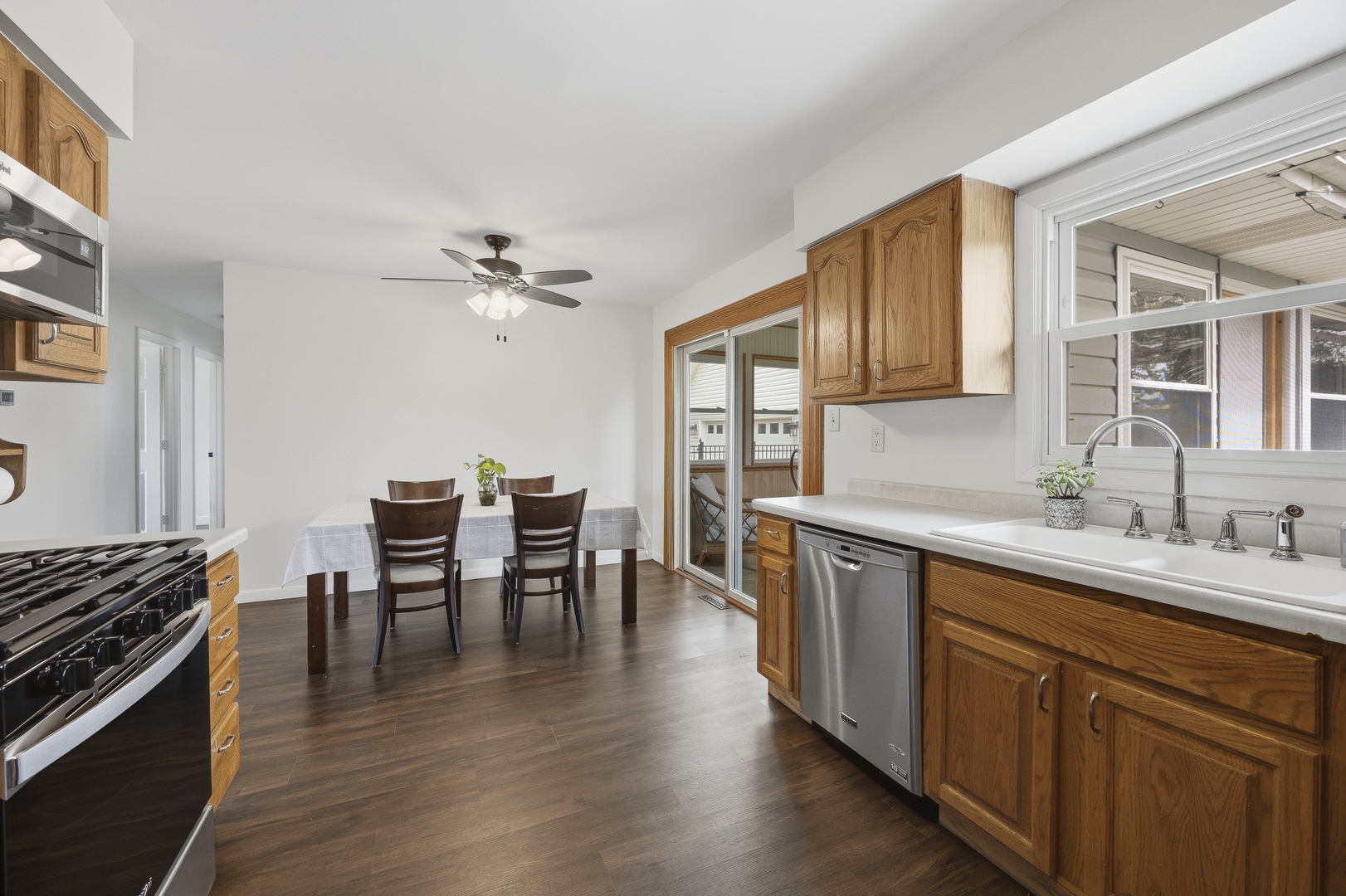 1818 Brickville Road, Sycamore, IL 60178