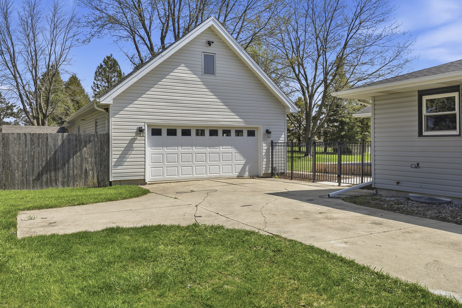 1818 Brickville Road, Sycamore, IL 60178