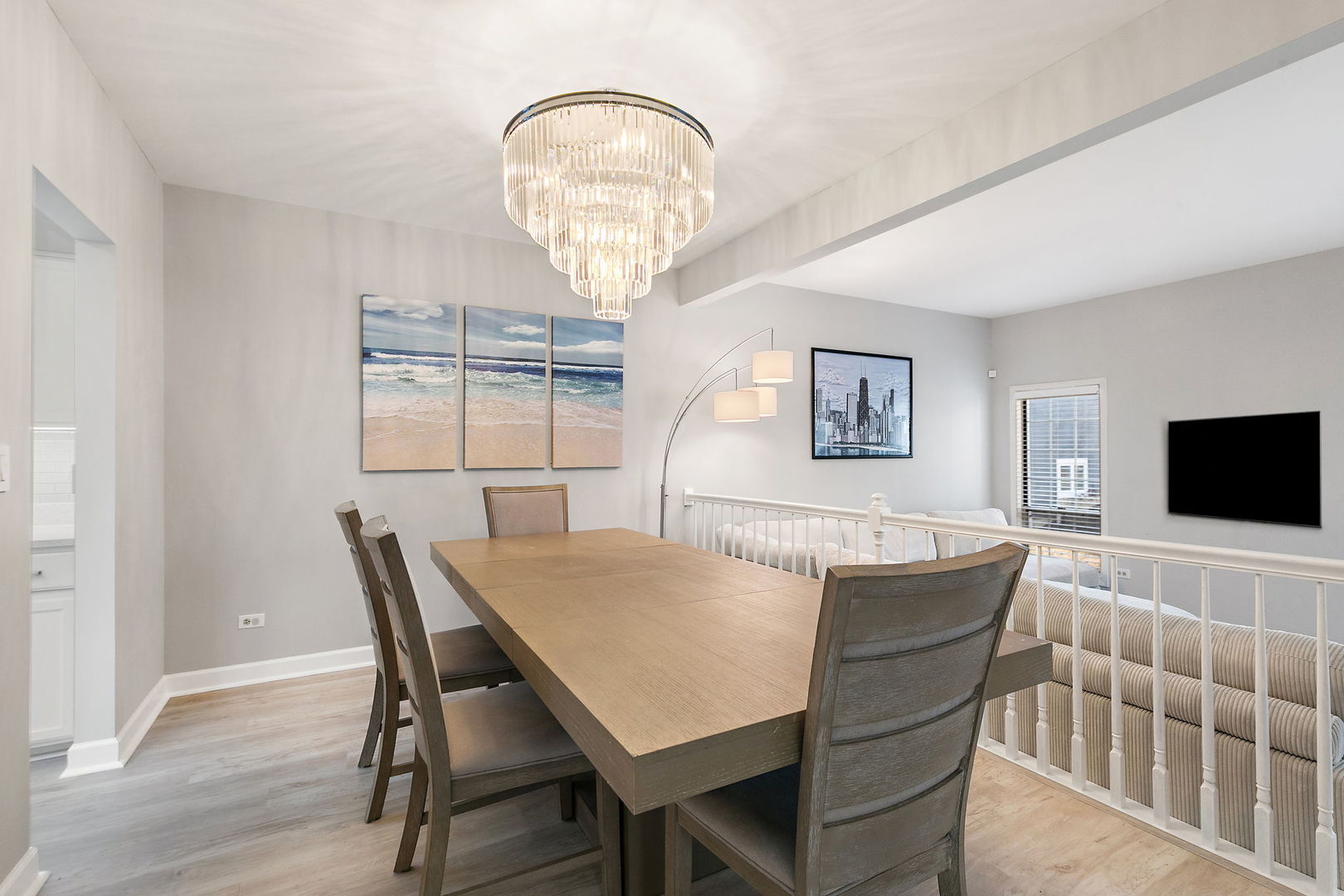 537 W Parkside Drive, Palatine, IL 60067