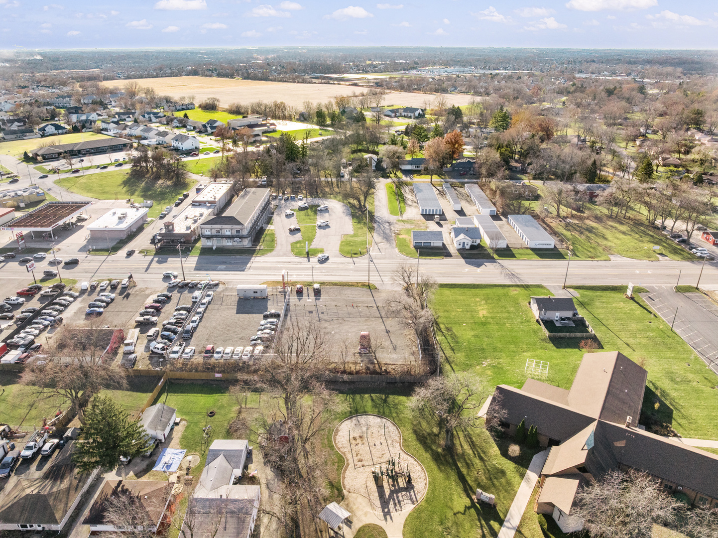 2427 Plainfield Road, Crest Hill, IL 60435