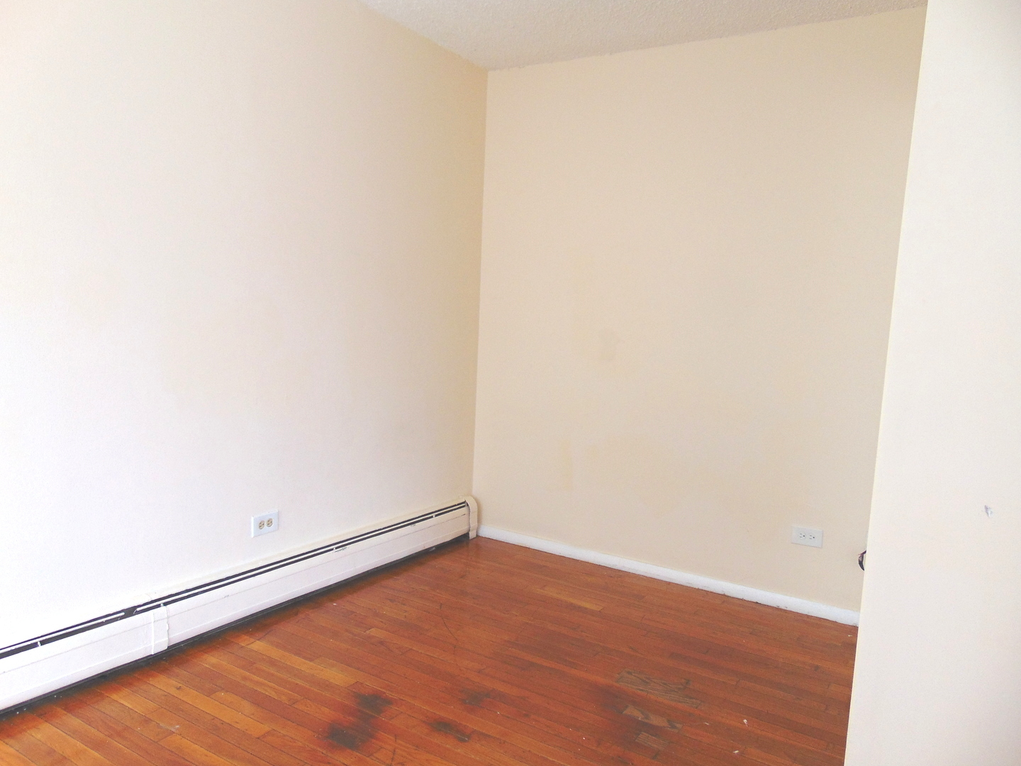 8996 Kennedy Drive #105E, Des Plaines, IL 60016