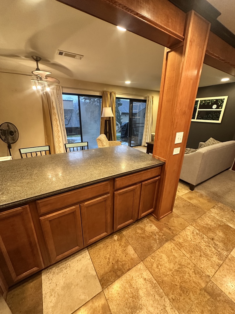 34 Montego Colony #1, Fox Lake, IL 60020