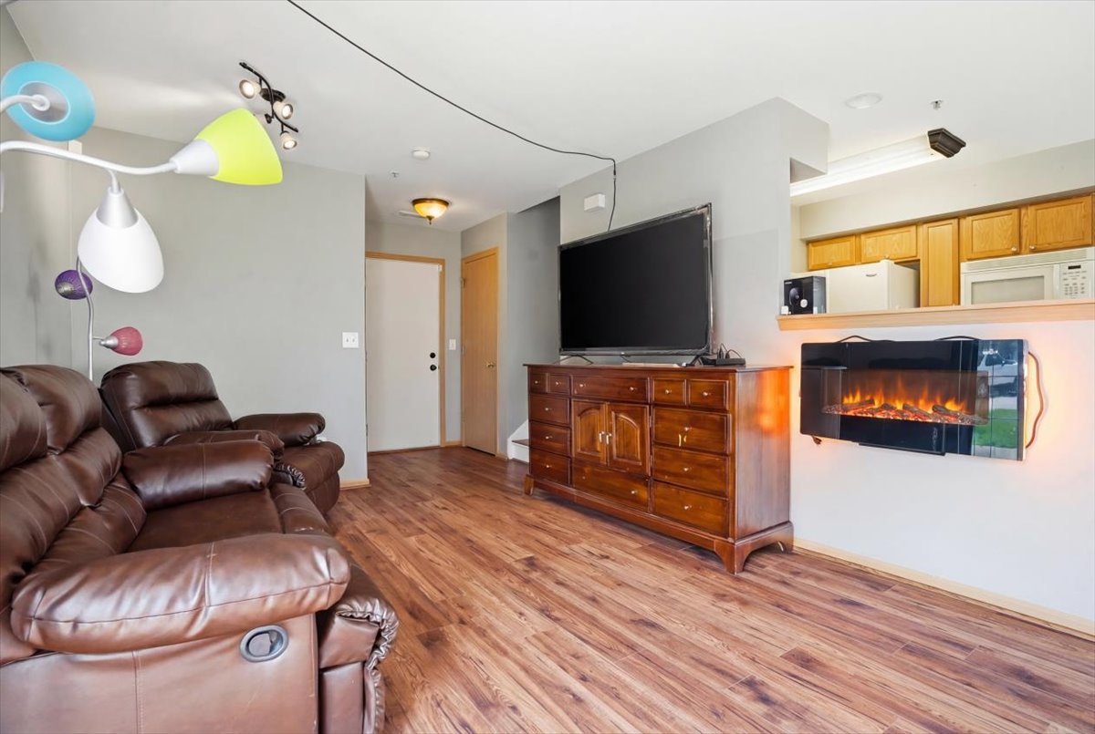 622 Key Largo Drive #622, Fox Lake, IL 60020