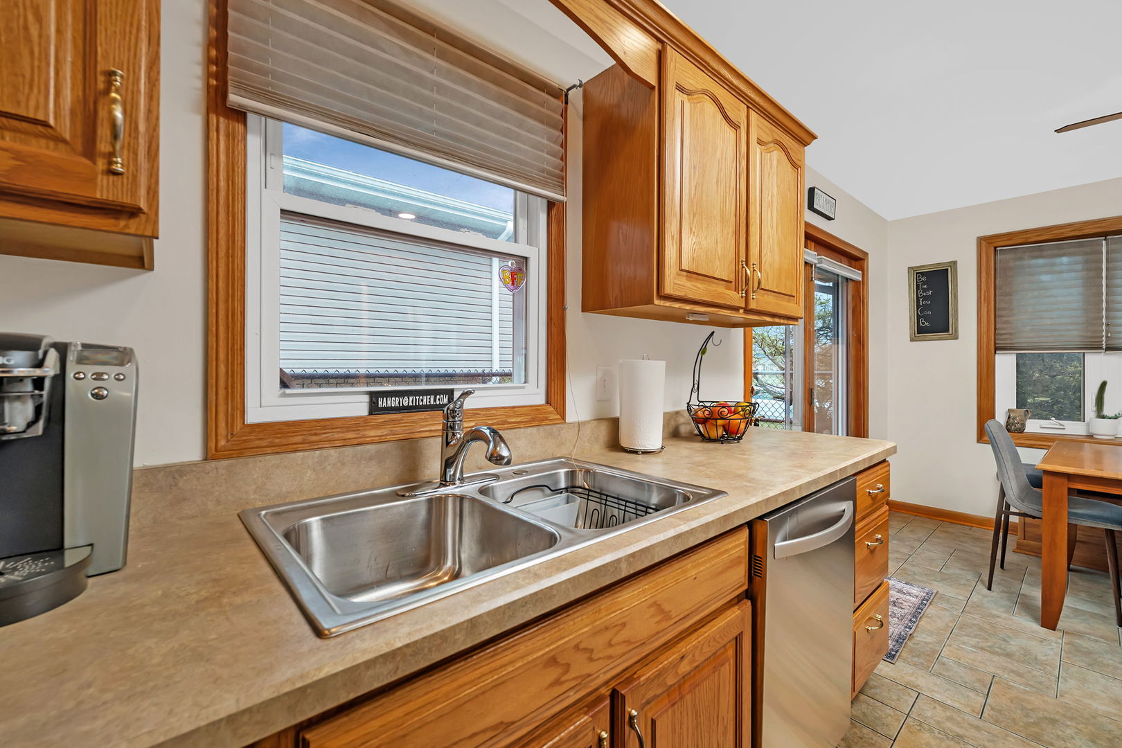 13808 Sandra Lane, Crestwood, IL 60418