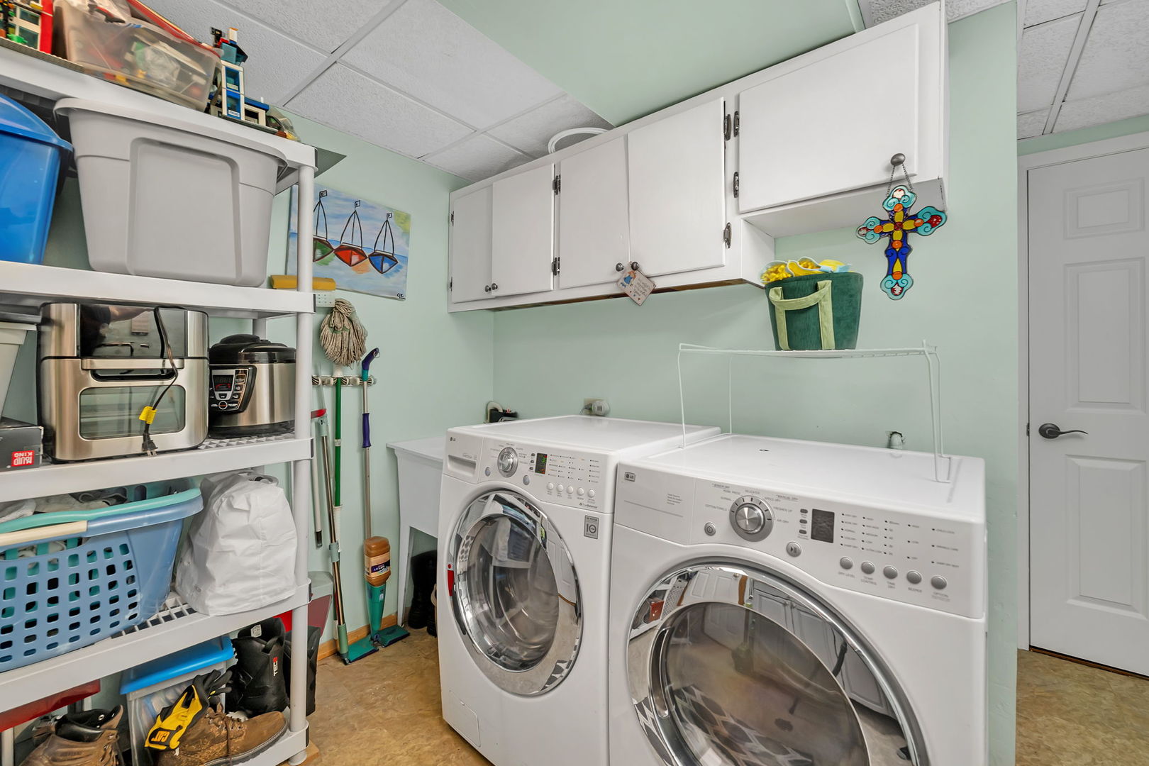 13808 Sandra Lane, Crestwood, IL 60418