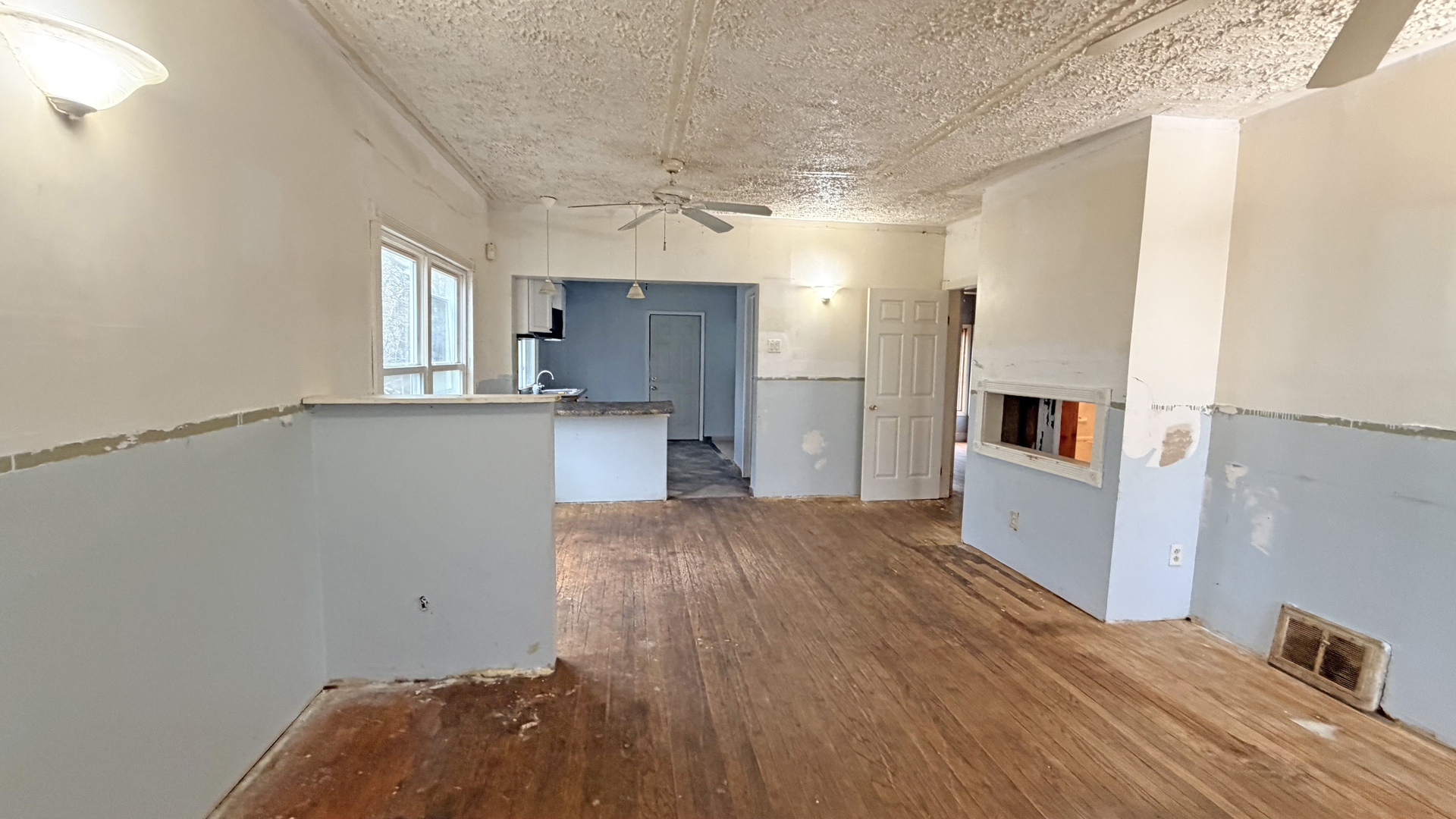 14808 Turlington Avenue, Harvey, IL 60426