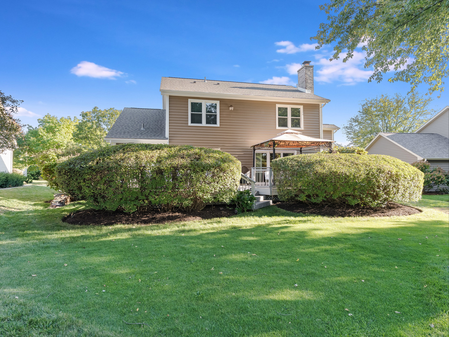 2530 Cheshire Drive, Aurora, IL 60504