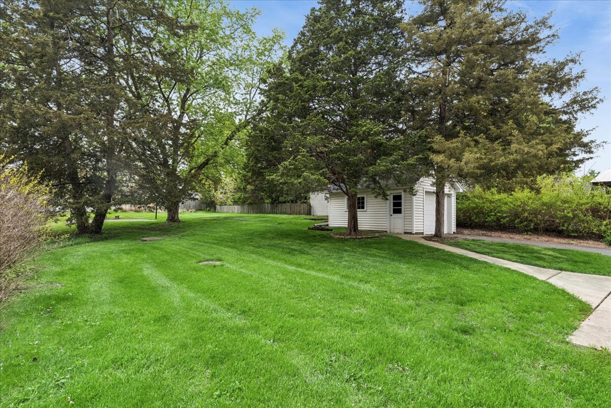 1631 Park Street, McHenry, IL 60050
