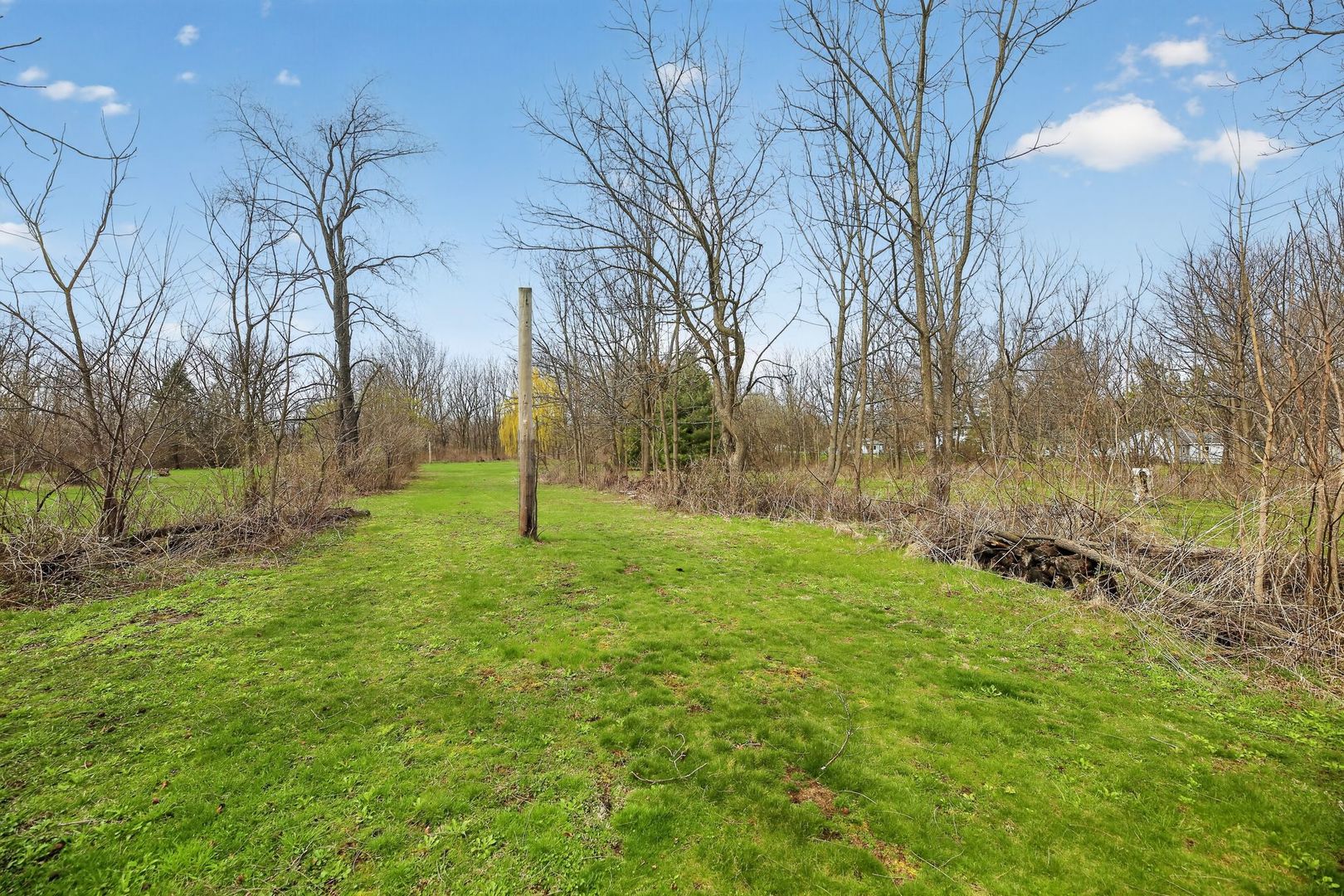 311 Marengo Road, Harvard, IL 60033