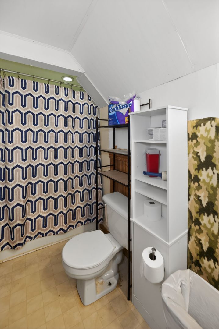 311 Marengo Road, Harvard, IL 60033