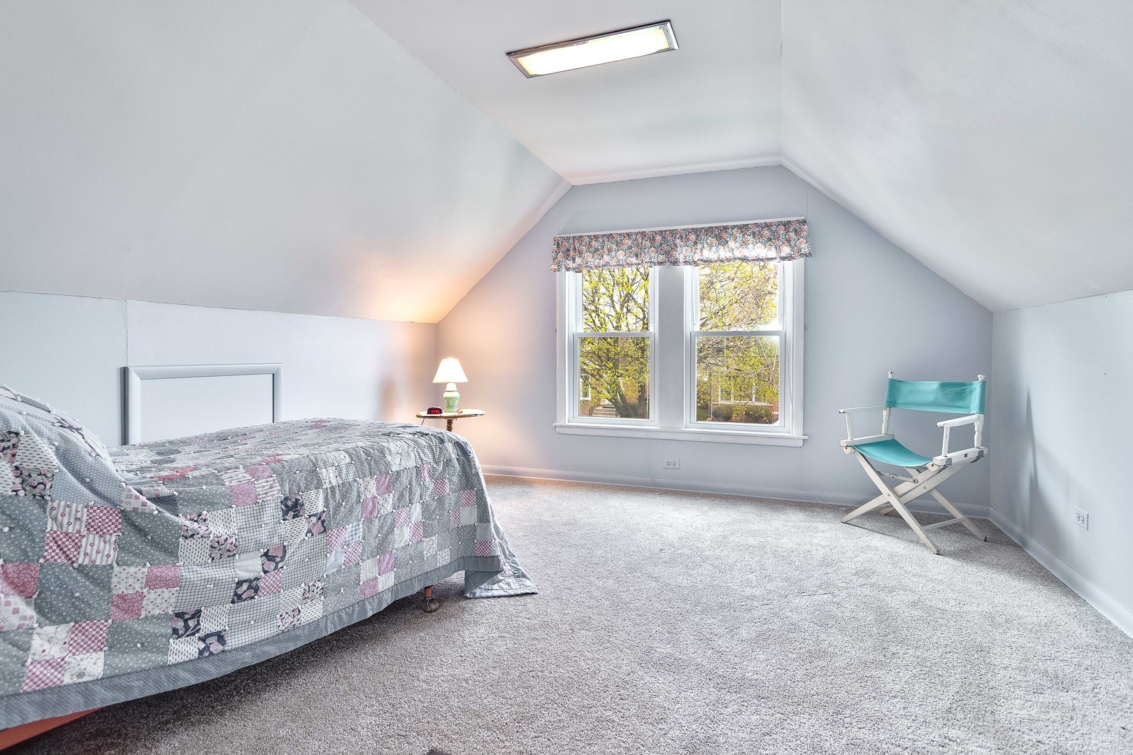 7701 W Rascher Avenue, Chicago, IL 60656