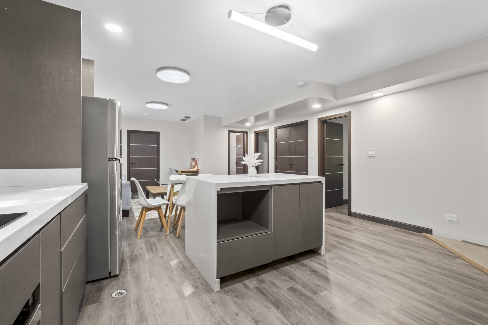 2307 Lake Street #2, Evanston, IL 60201