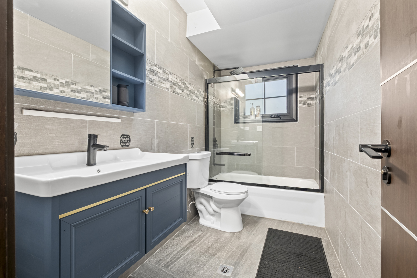 2307 Lake Street #2, Evanston, IL 60201