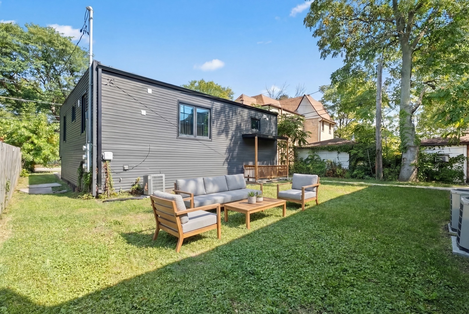 2307 Lake Street #2, Evanston, IL 60201