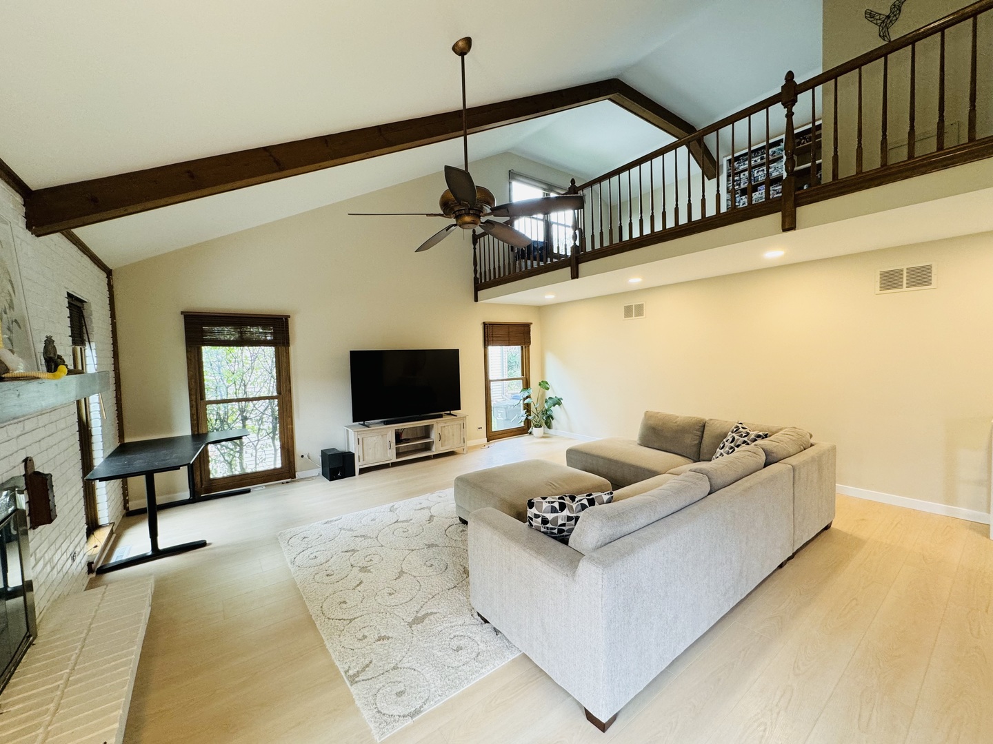 817 Huntleigh Drive, Naperville, IL 60540