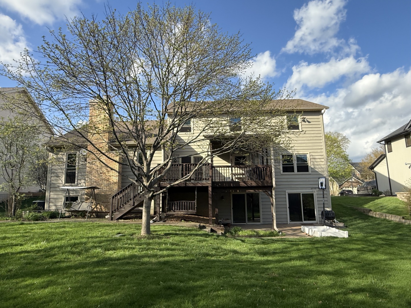 817 Huntleigh Drive, Naperville, IL 60540