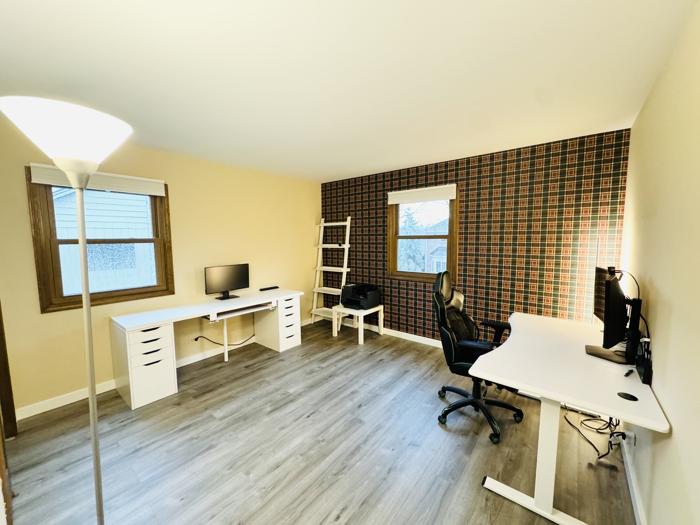 817 Huntleigh Drive, Naperville, IL 60540