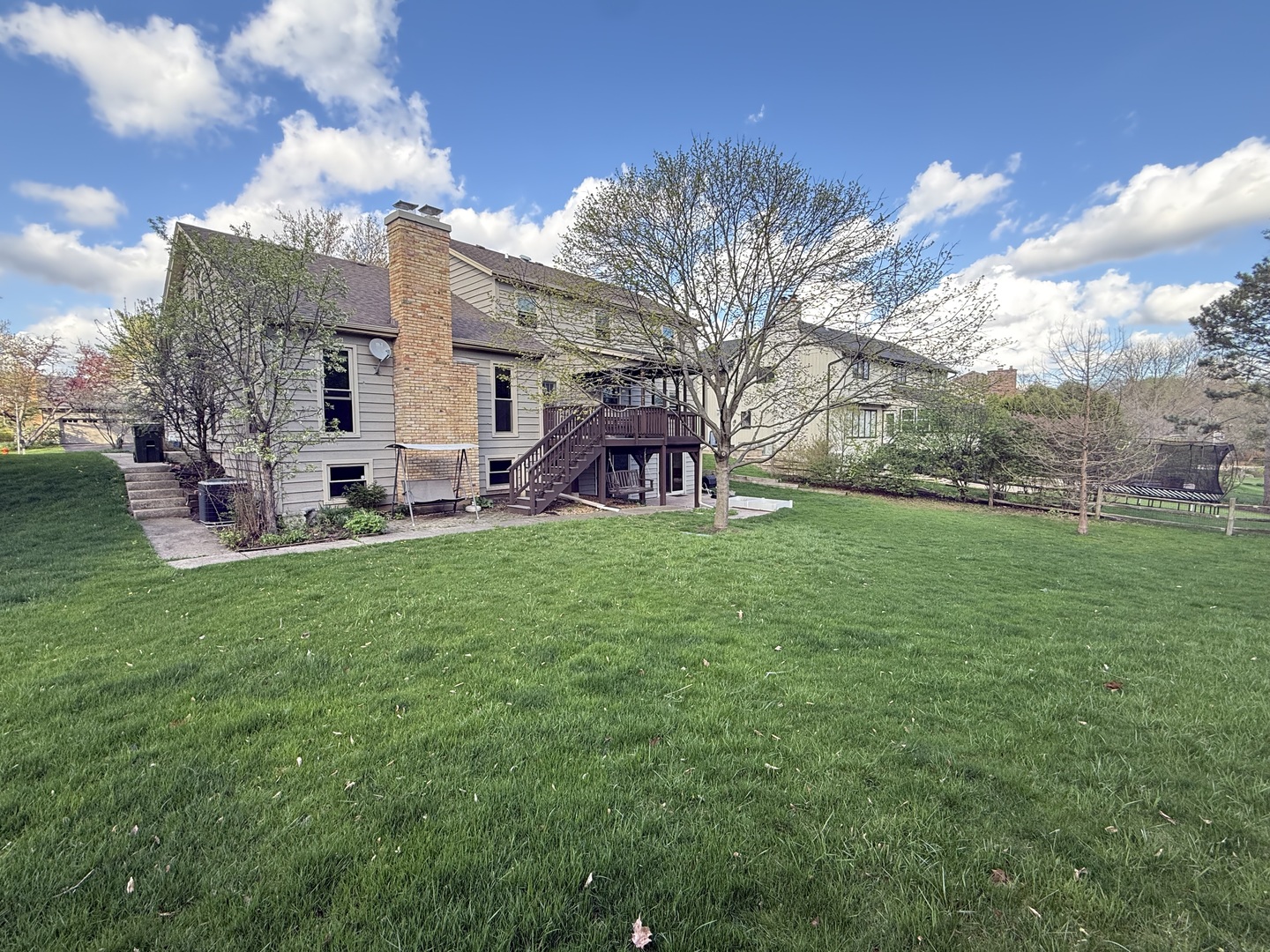 817 Huntleigh Drive, Naperville, IL 60540