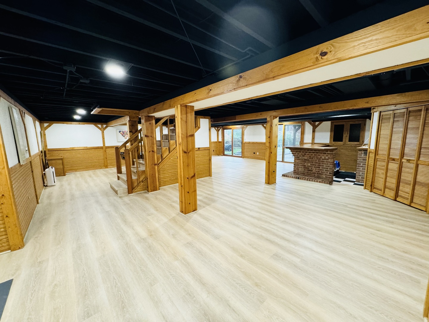 817 Huntleigh Drive, Naperville, IL 60540