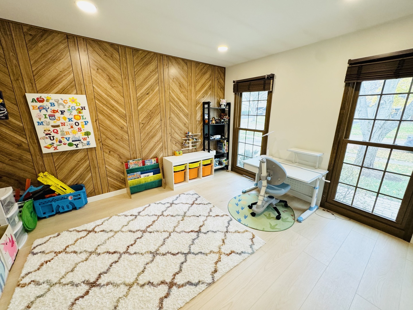 817 Huntleigh Drive, Naperville, IL 60540