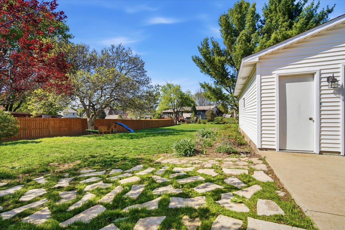 208 E Lincoln Street, Normal, IL 61761