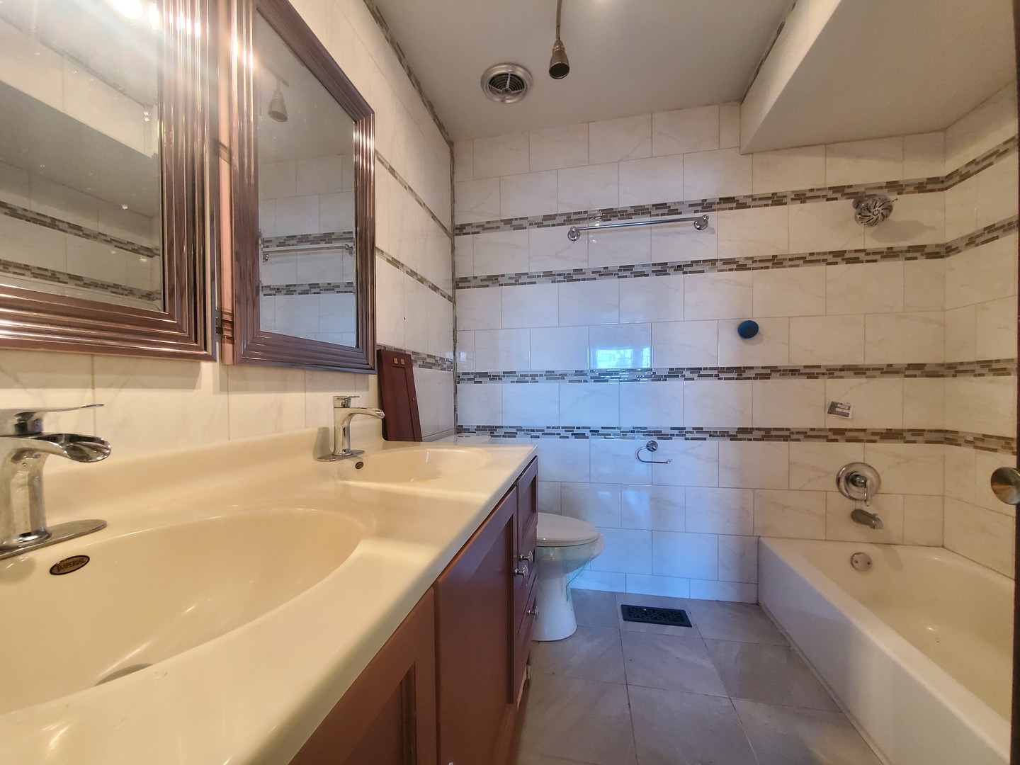 19812 Monterey Avenue, Lynwood, IL 60411