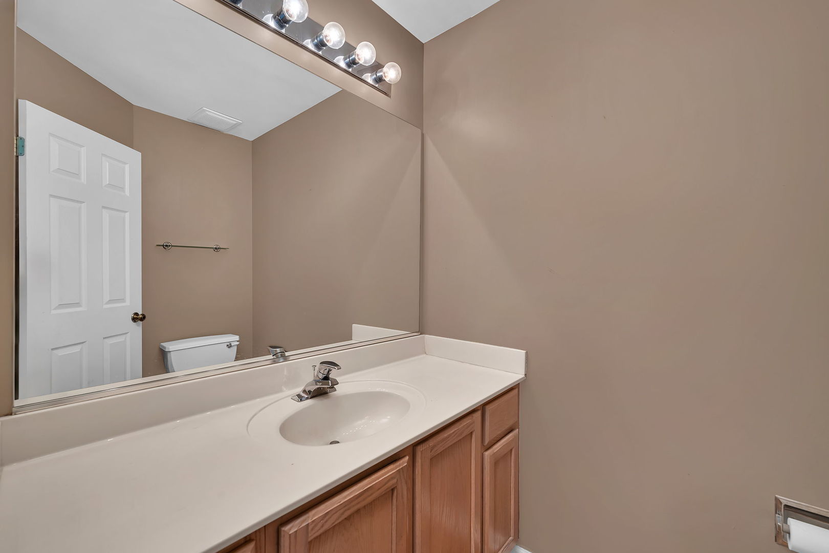 13942 Isle Royal Circle, Plainfield, IL 60544