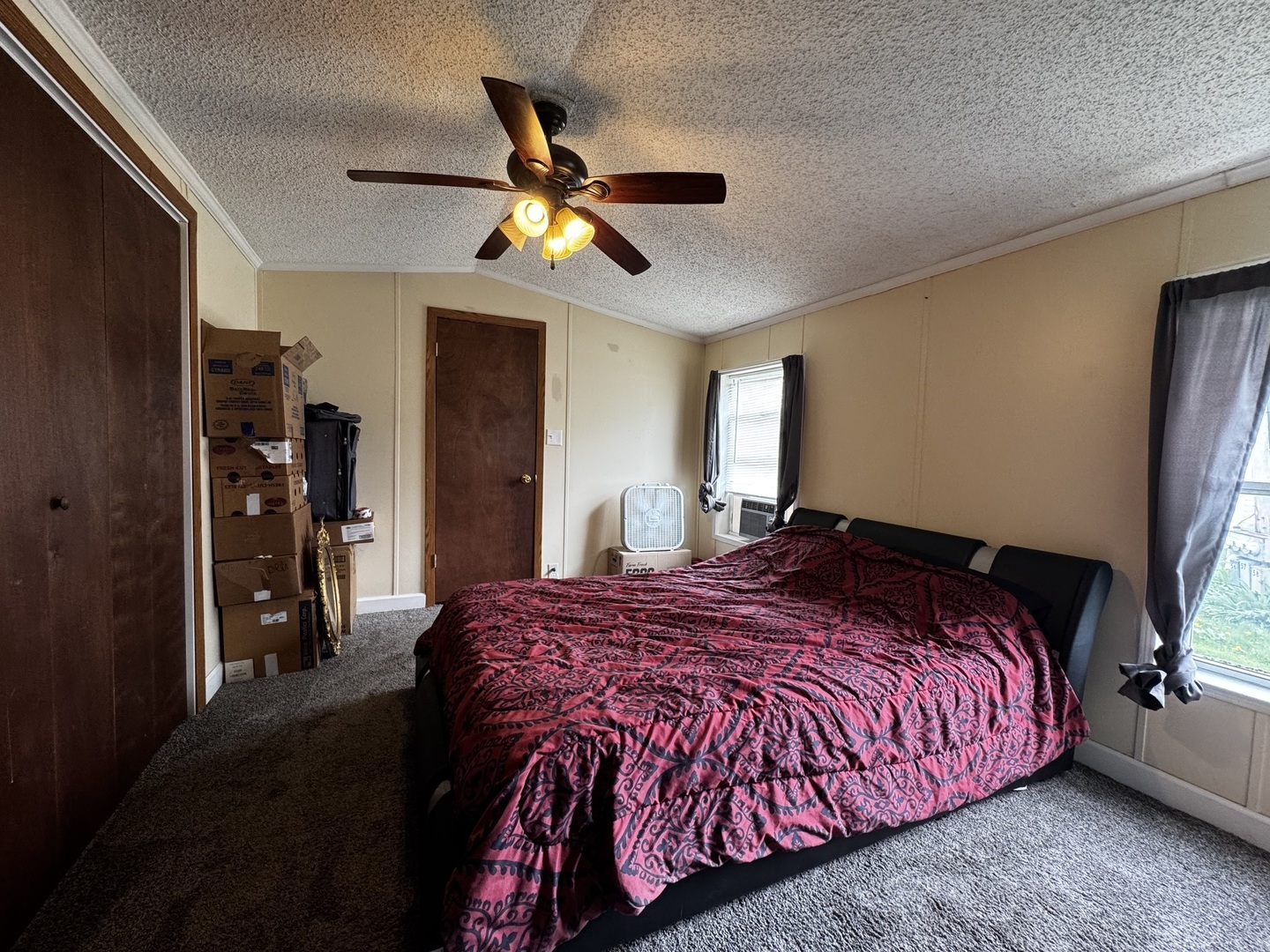 57 Redwood Manor Drive, Pontiac, IL 61764