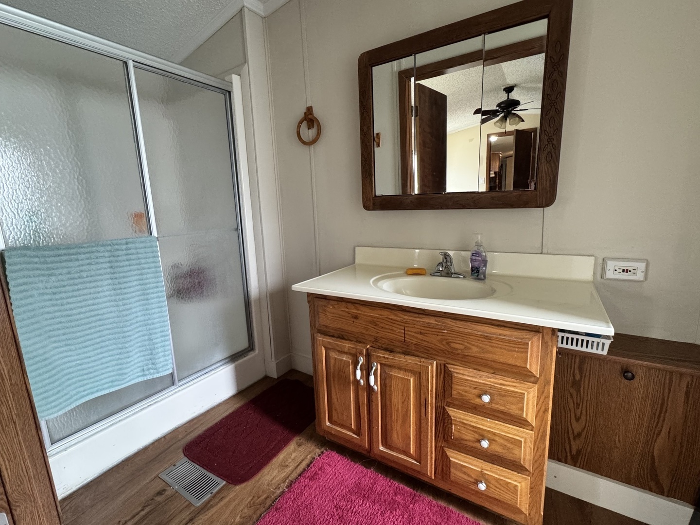 57 Redwood Manor Drive, Pontiac, IL 61764