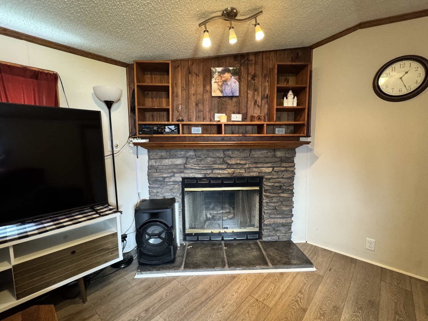 57 Redwood Manor Drive, Pontiac, IL 61764