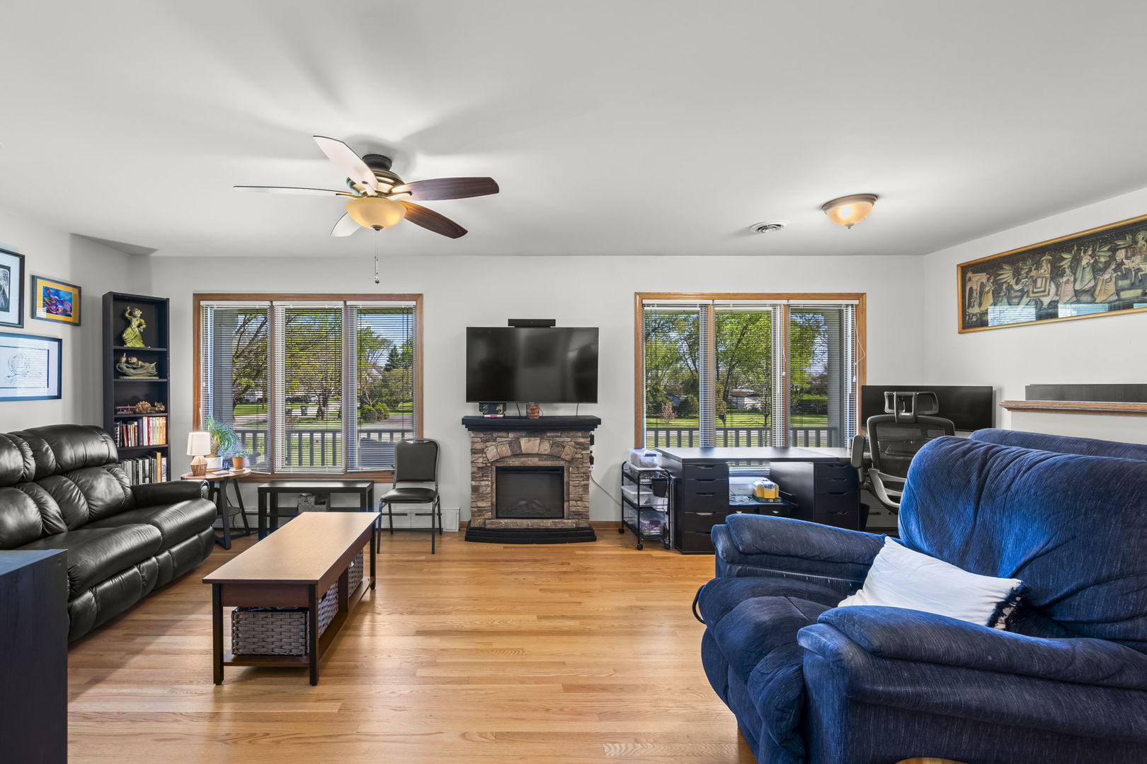 1521 Dun Lo Drive, Arlington Heights, IL 60004