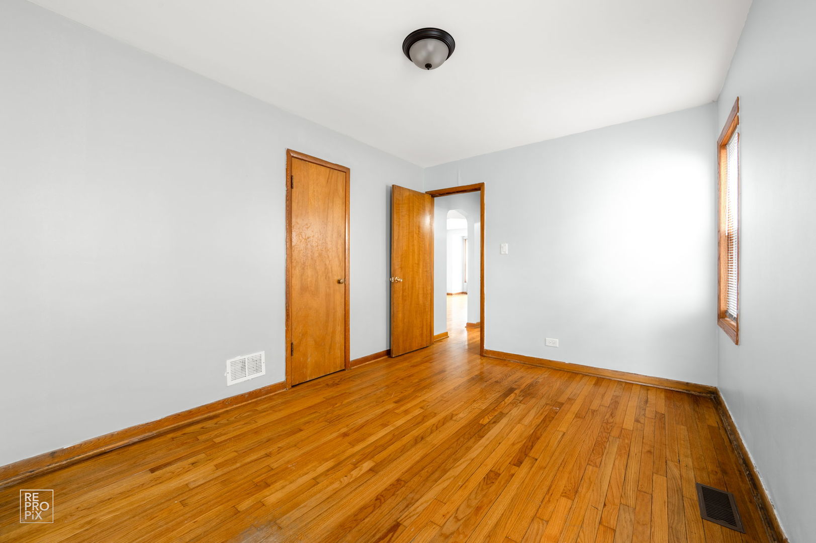 4143 W Marquette Road, Chicago, IL 60629