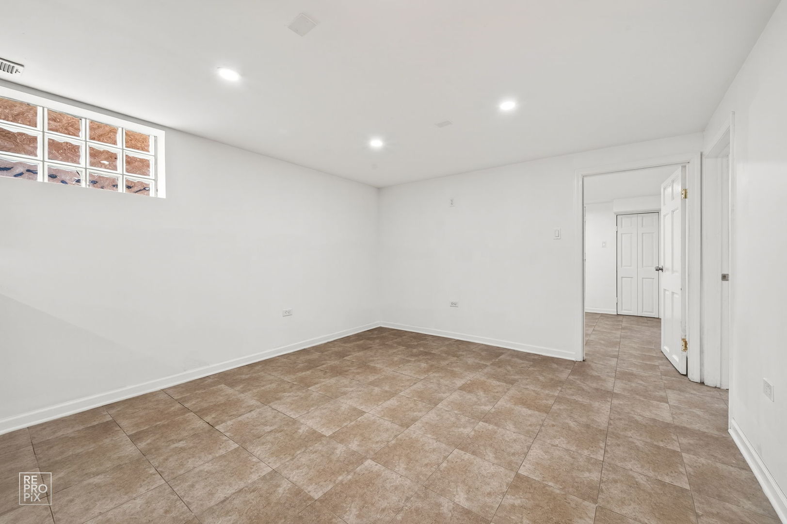 4143 W Marquette Road, Chicago, IL 60629