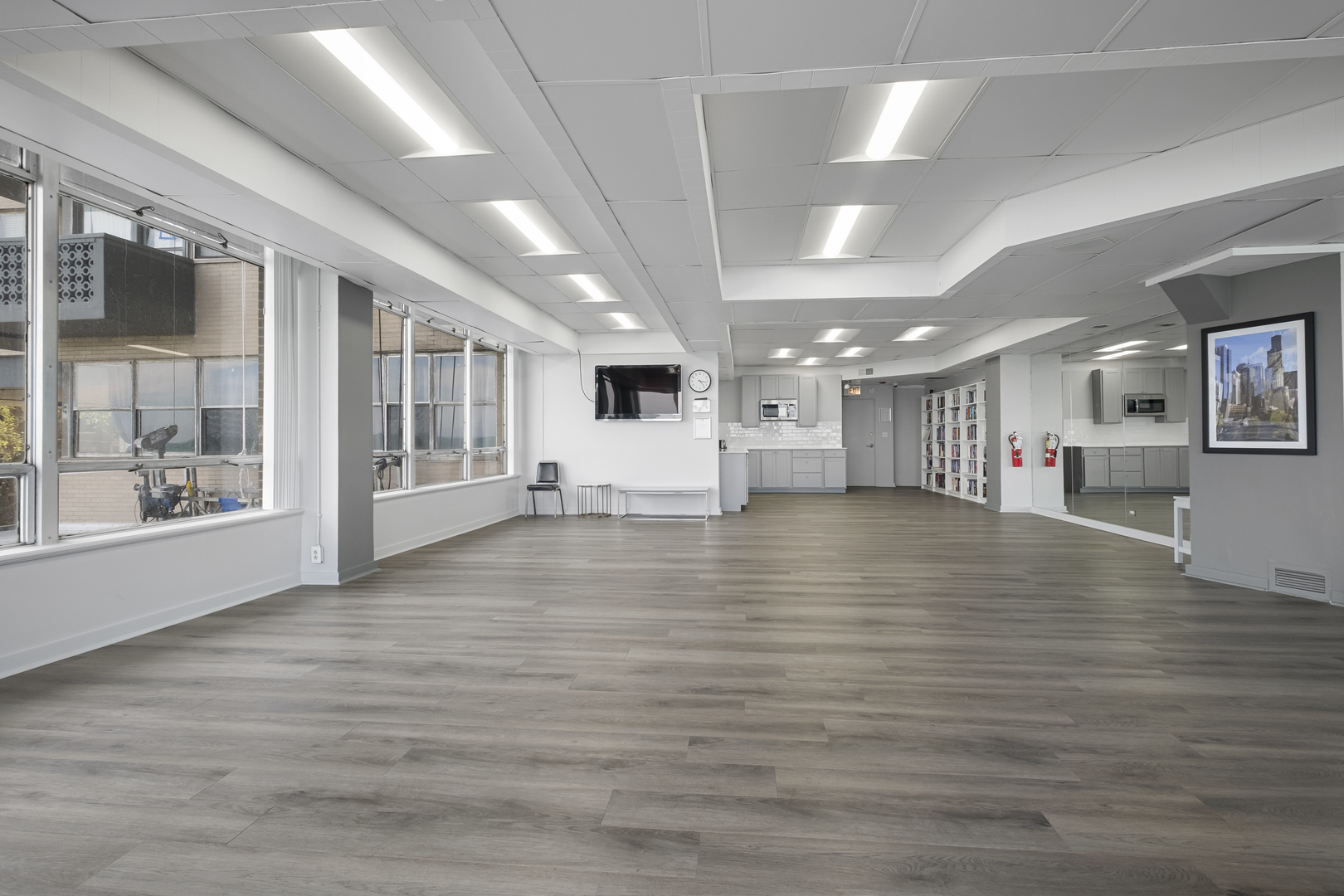 6301 N Sheridan Road #8E, Chicago, IL 60660