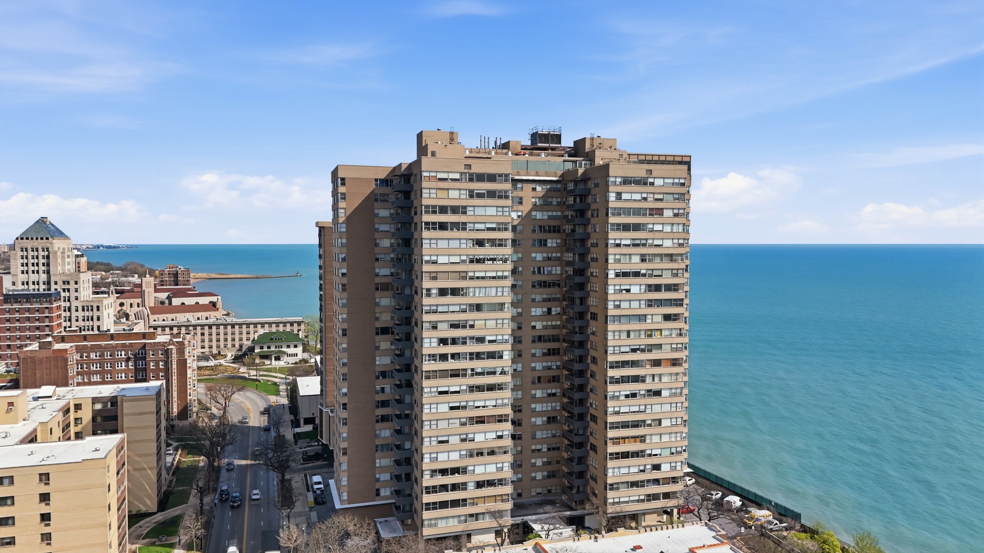 6301 N Sheridan Road #8E, Chicago, IL 60660