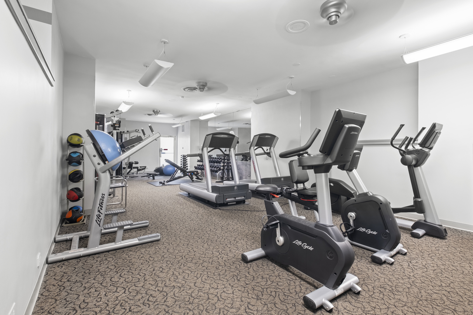 6301 N Sheridan Road #8E, Chicago, IL 60660