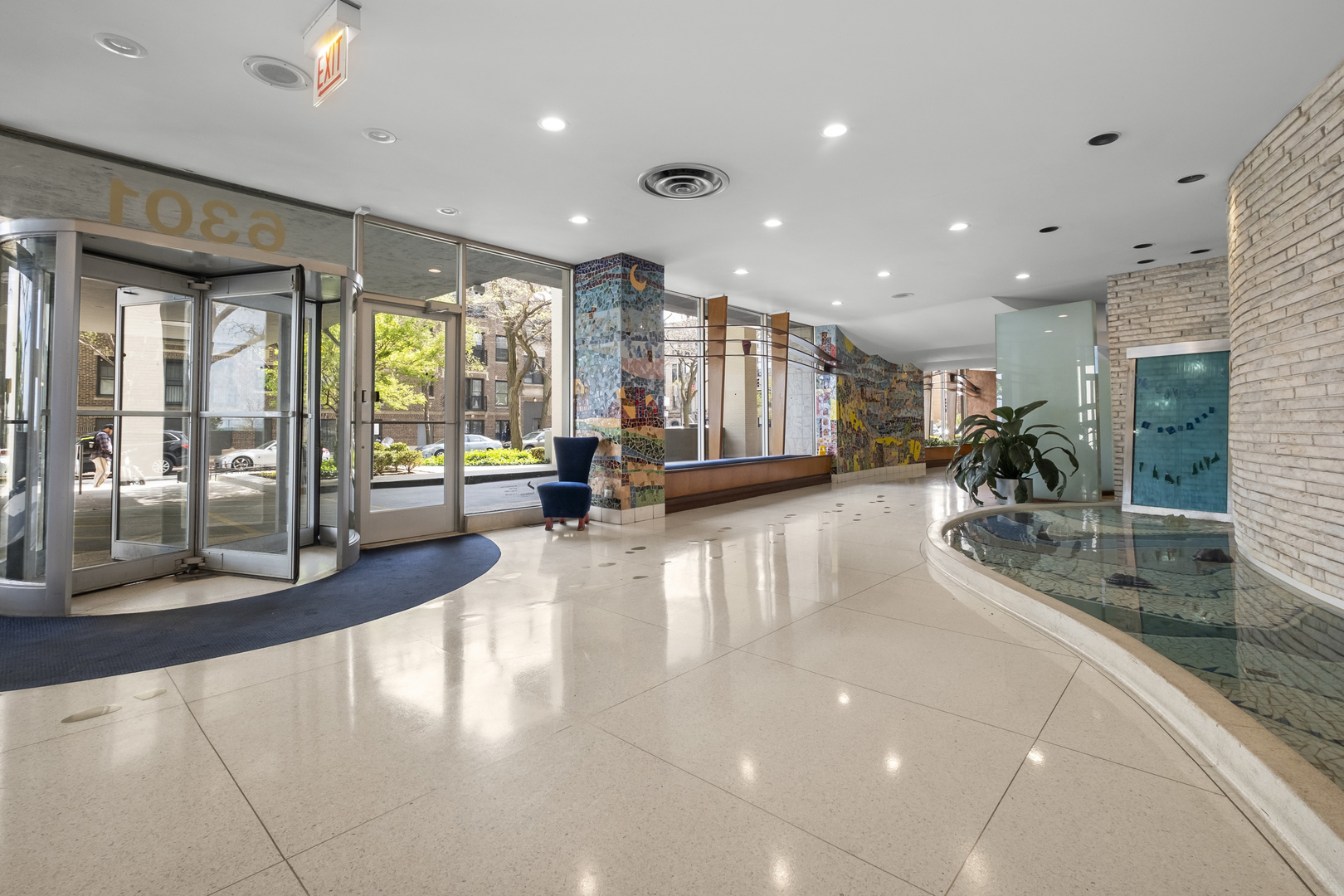 6301 N Sheridan Road #8E, Chicago, IL 60660