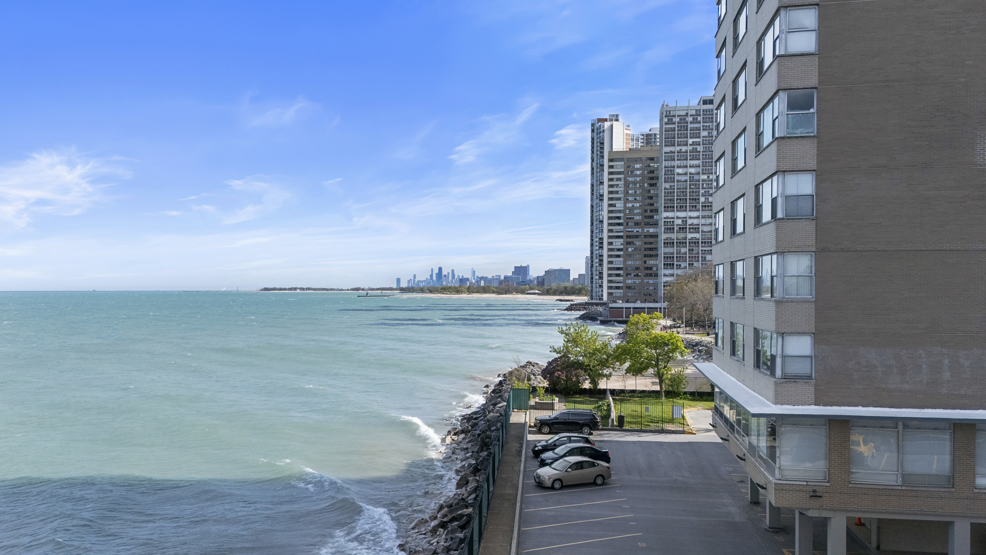 6301 N Sheridan Road #8E, Chicago, IL 60660