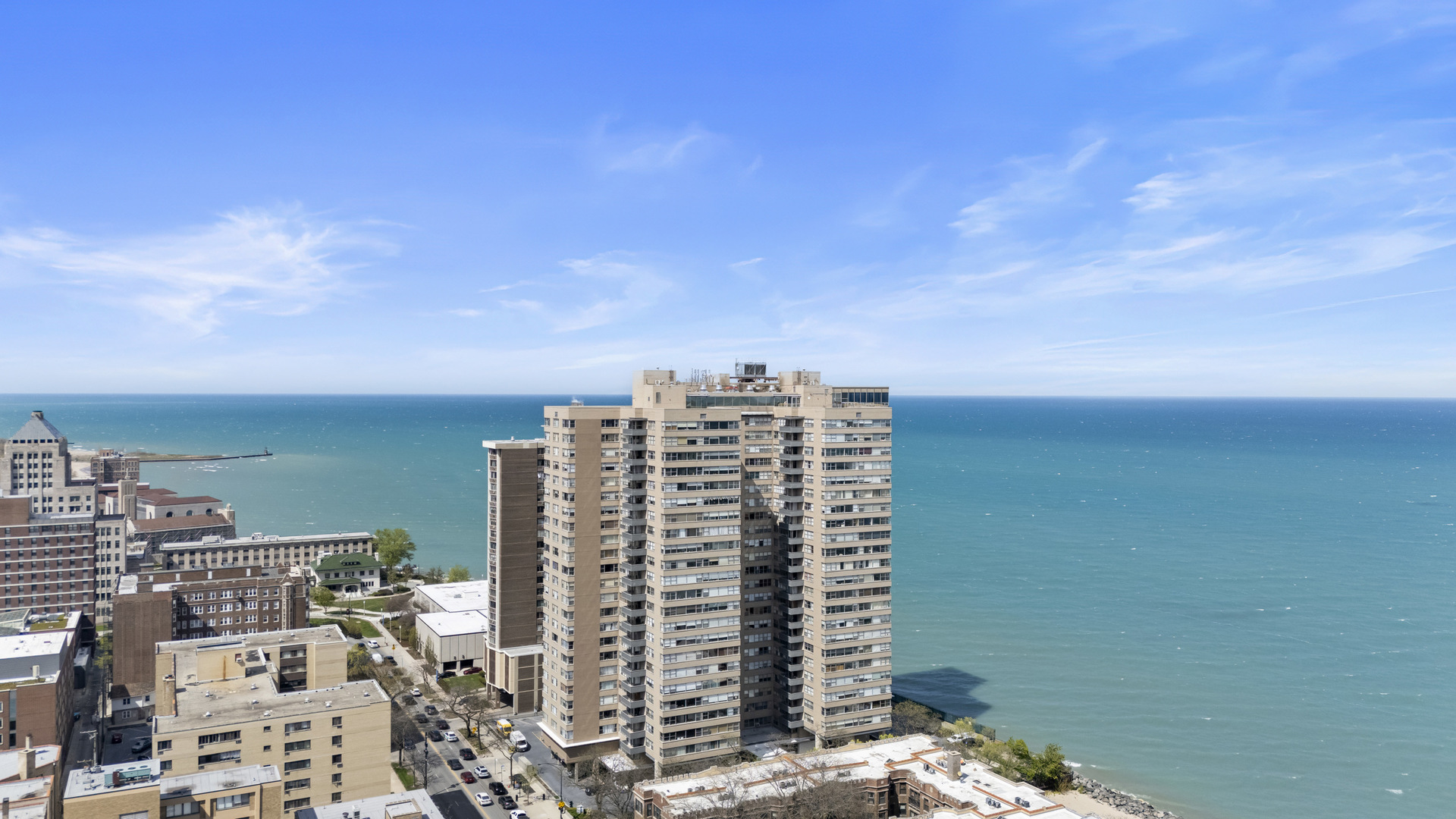6301 N Sheridan Road #8E, Chicago, IL 60660