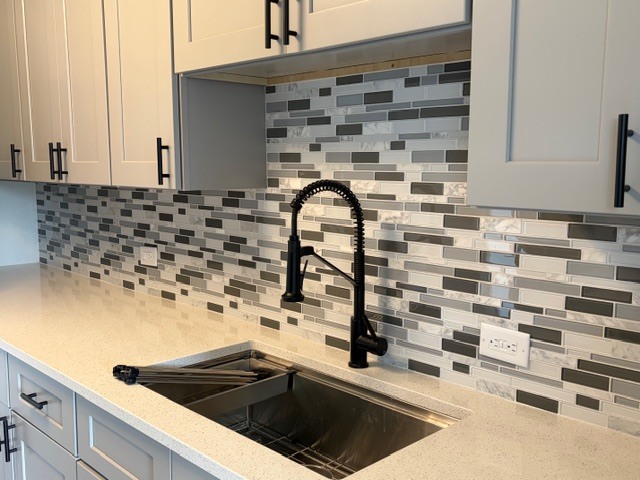 14209 S Tracy Avenue, Riverdale, IL 60827