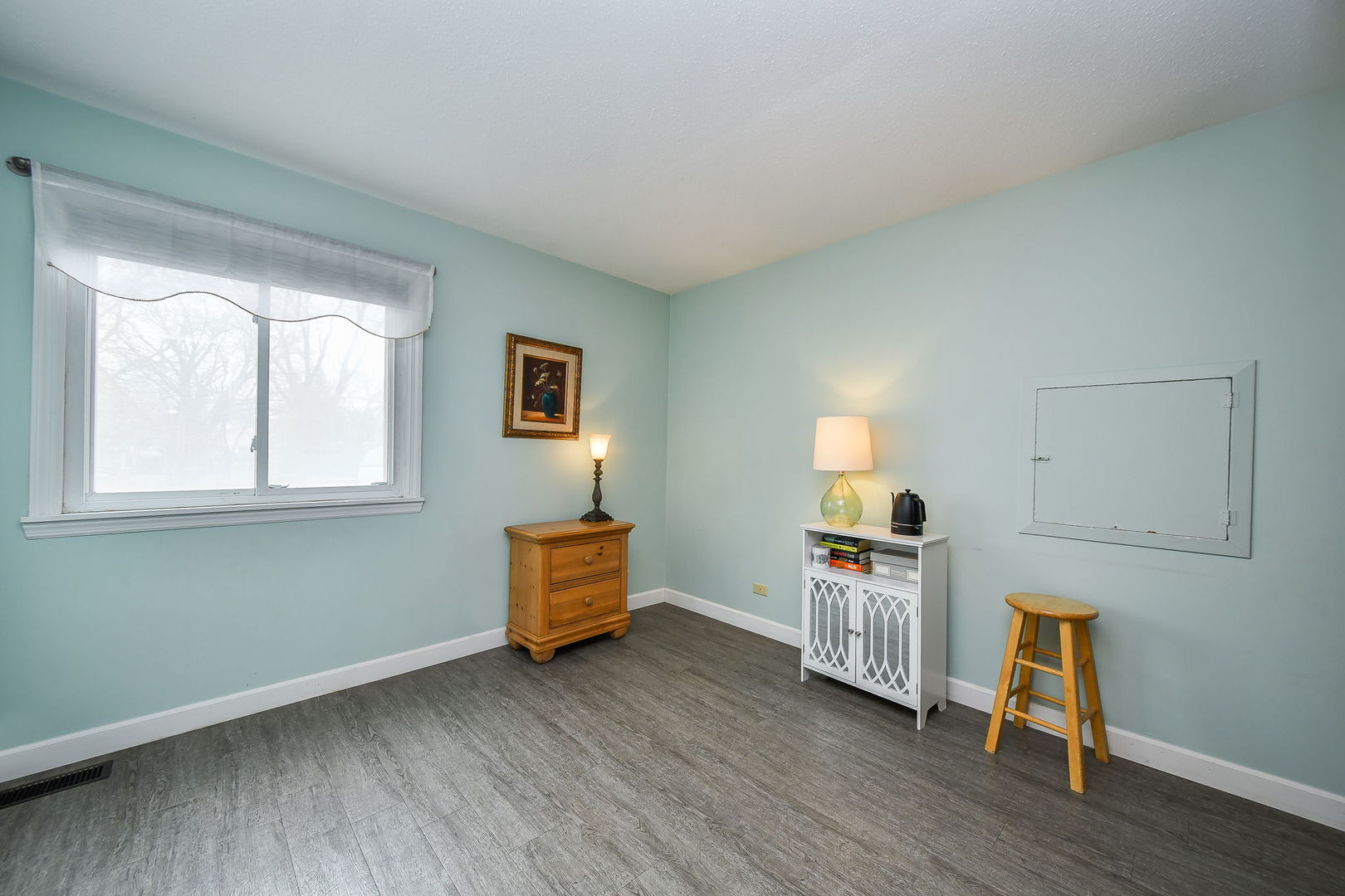 879 Lakeside Drive, Bartlett, IL 60103