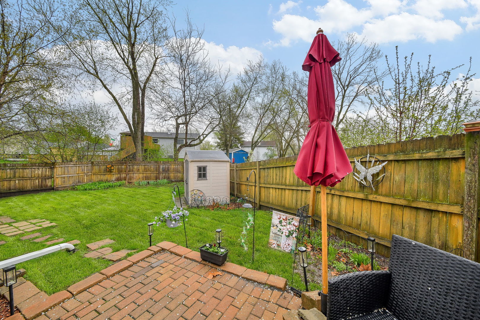 879 Lakeside Drive, Bartlett, IL 60103